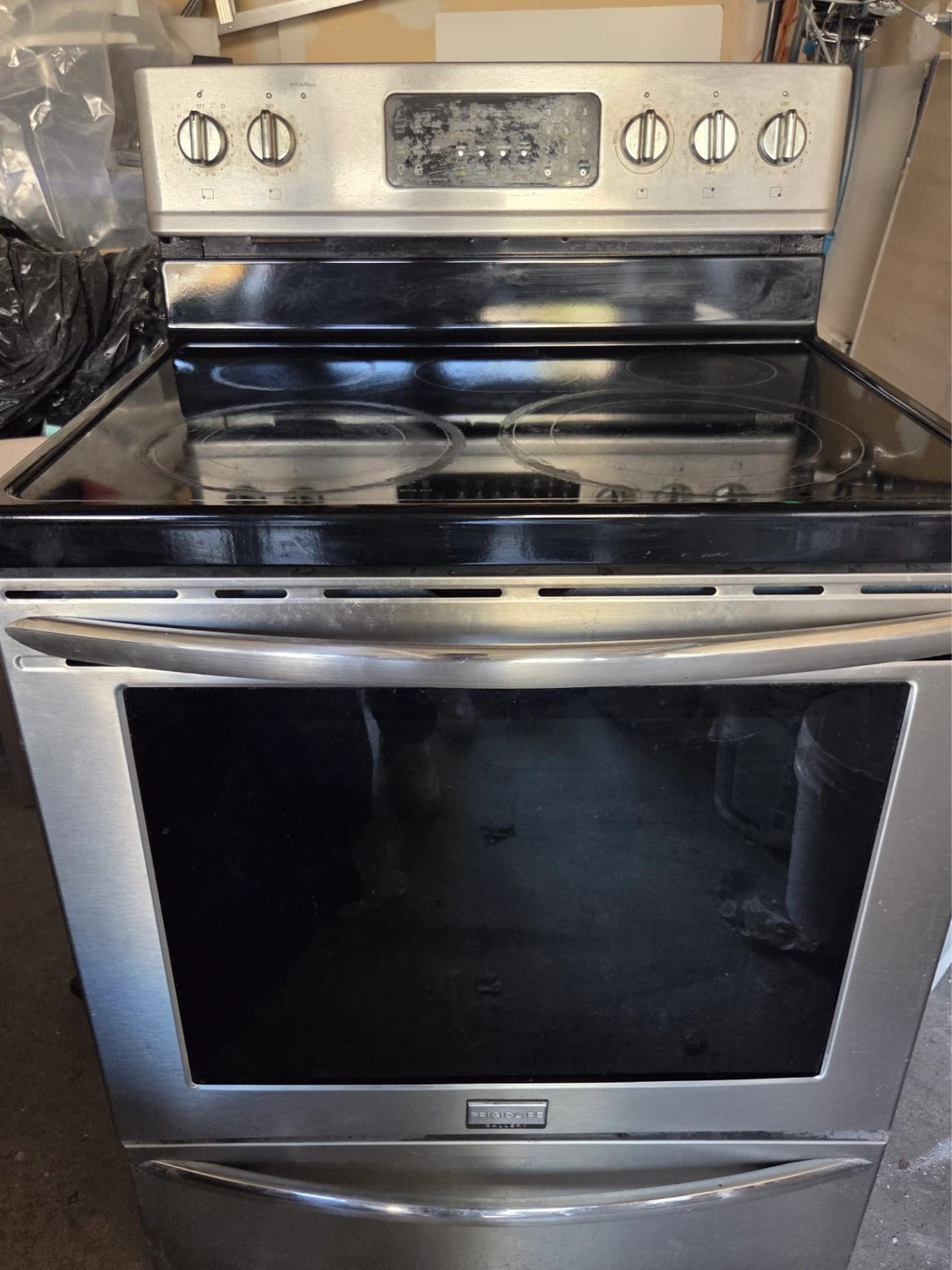 Frigidaire Electric Stove