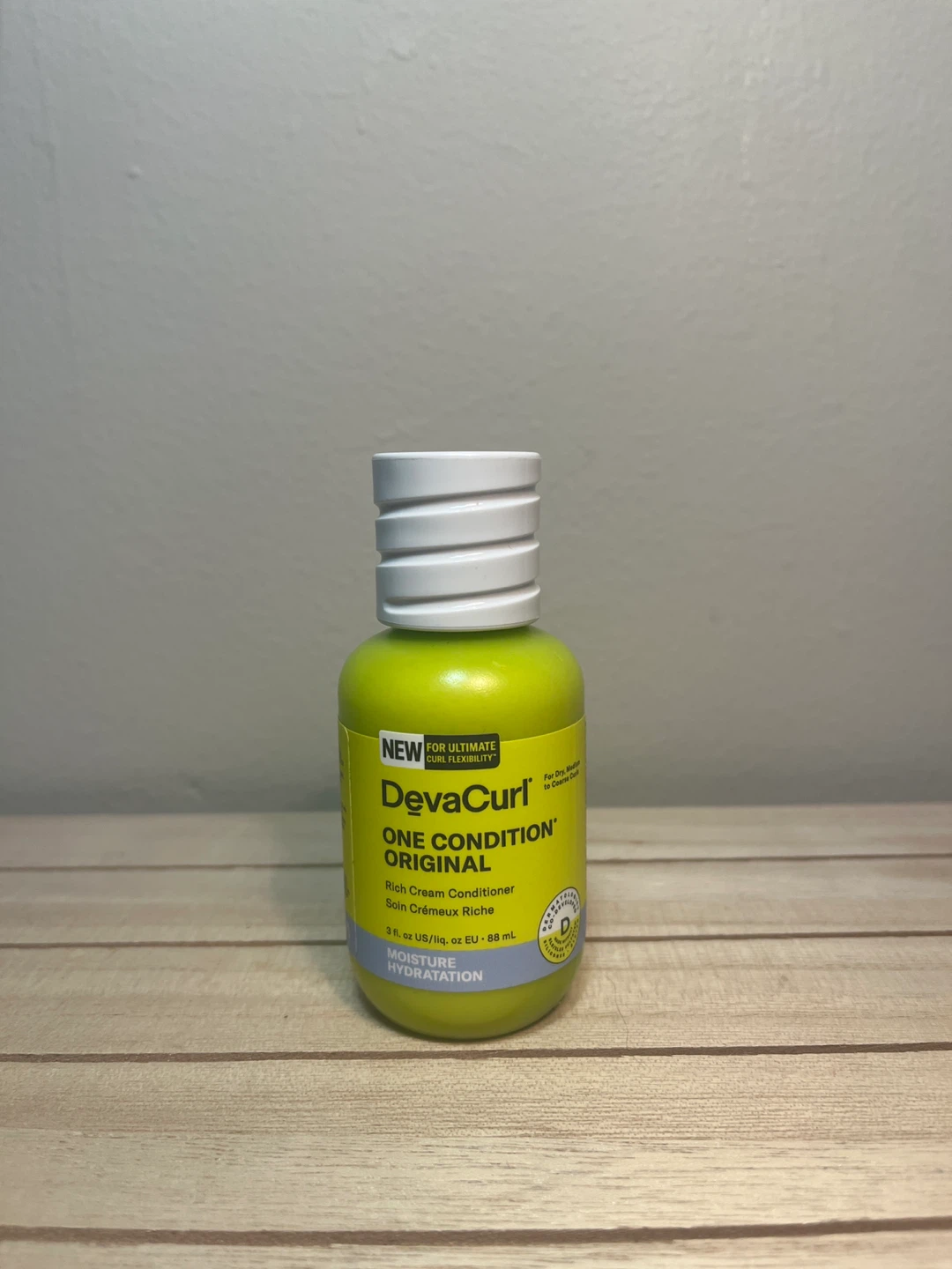 DevaCurl Curlbond Repair and Bond Set (BONUS Conditioner) - photo 2