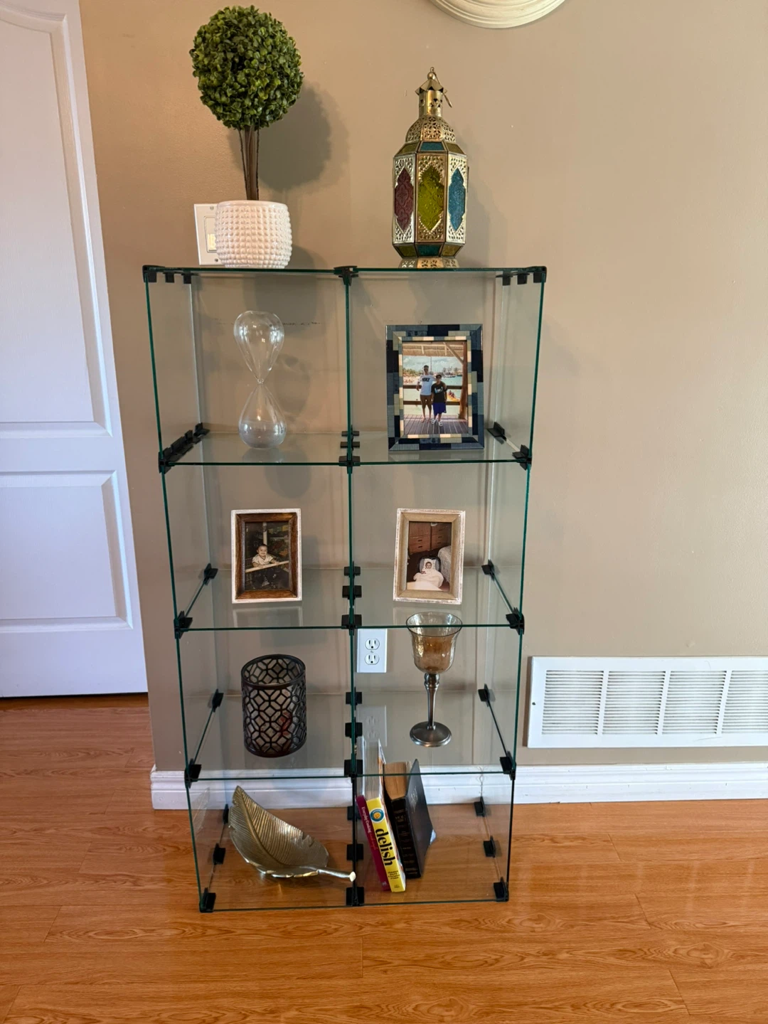 Assorted Decorative Glass Vases - photo 4