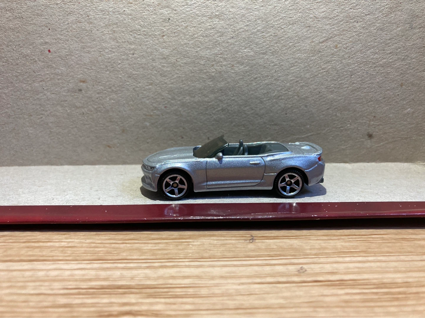 Matchbox Loose / 16 Chevy Camaro / Silver - photo 3
