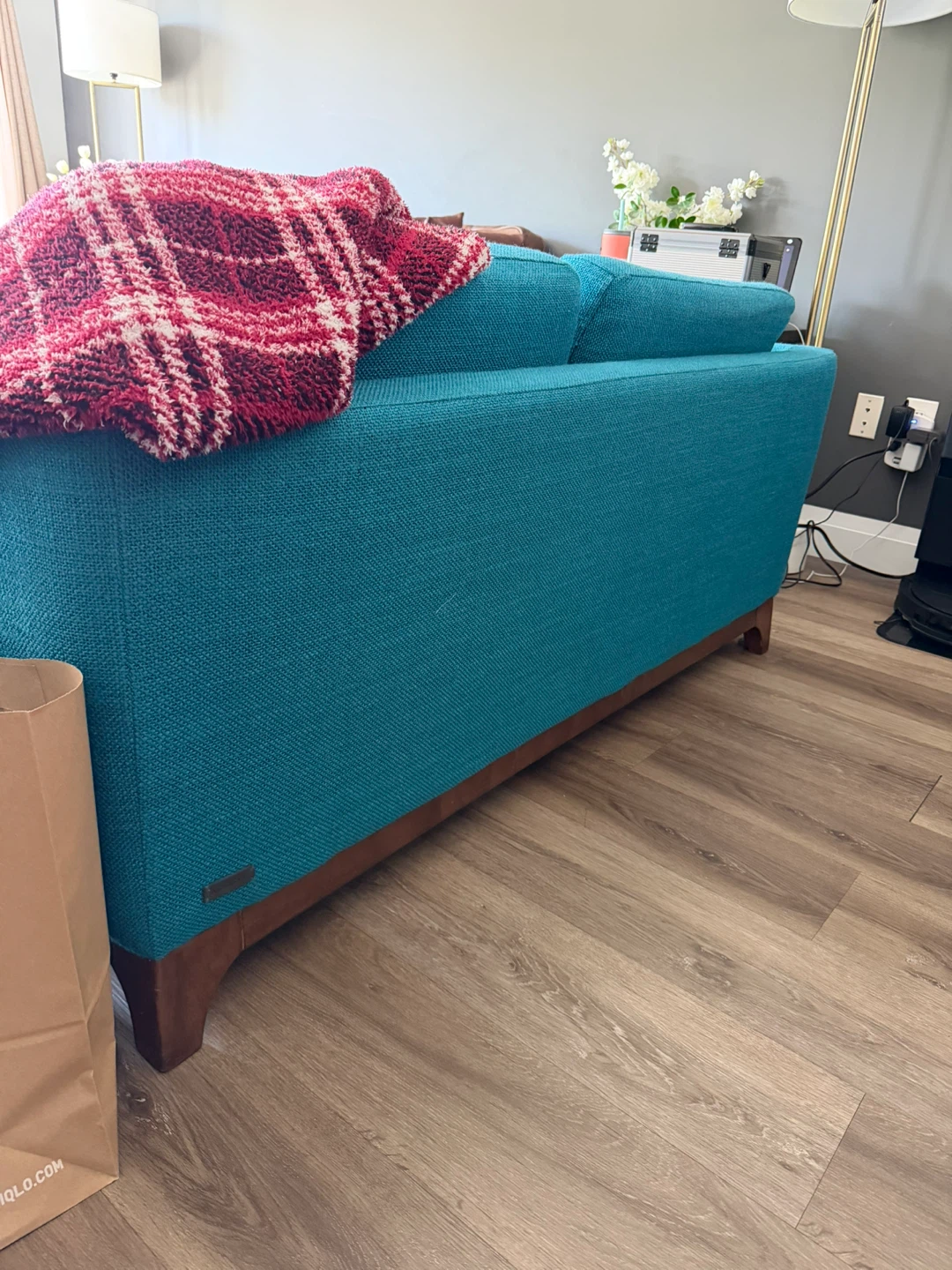 Article Teal Ceni Loveseat - photo 3