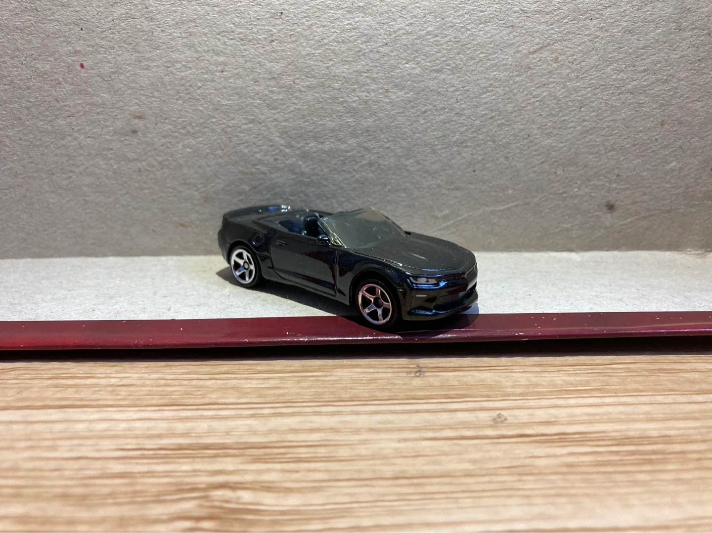 Matchbox Loose / 16 Chevy Camaro / Black