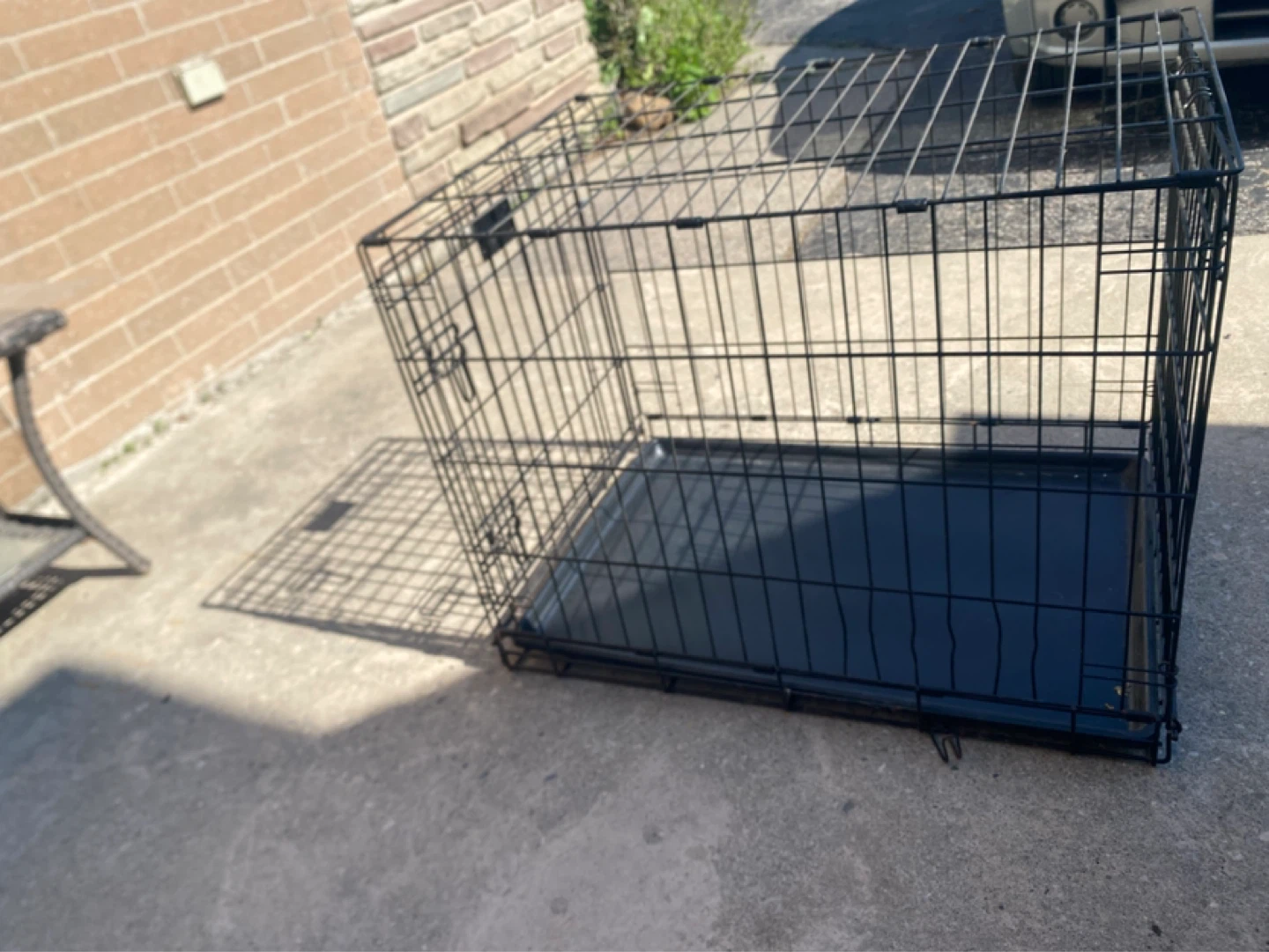 Foldable Dog Metal Crate with Tray - photo 3