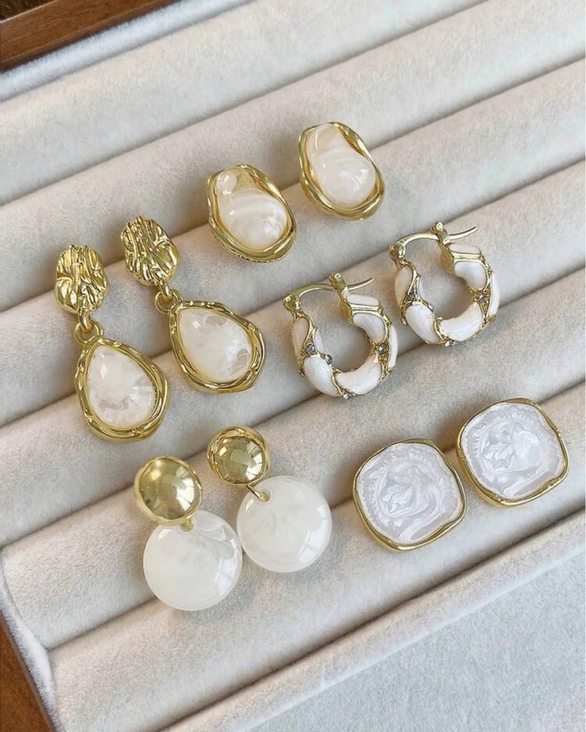 Set of 5 Pairs of Earrings – new - photo 5