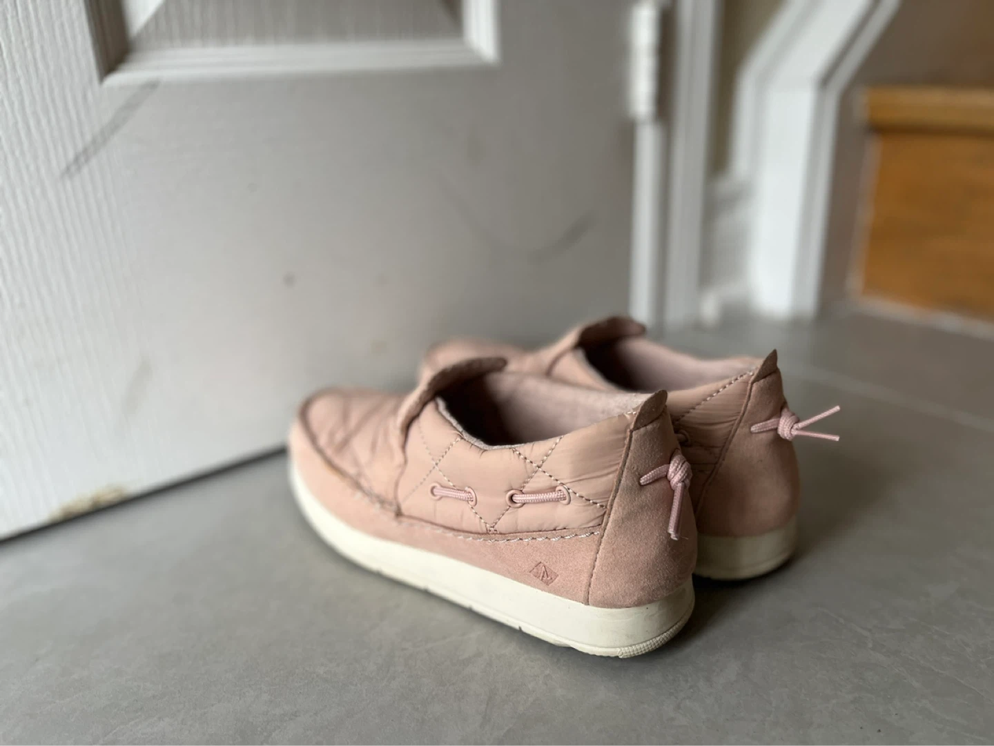 Size 7.5 Sperry Quilted Slip-On Shoes - soft Pink - photo 4