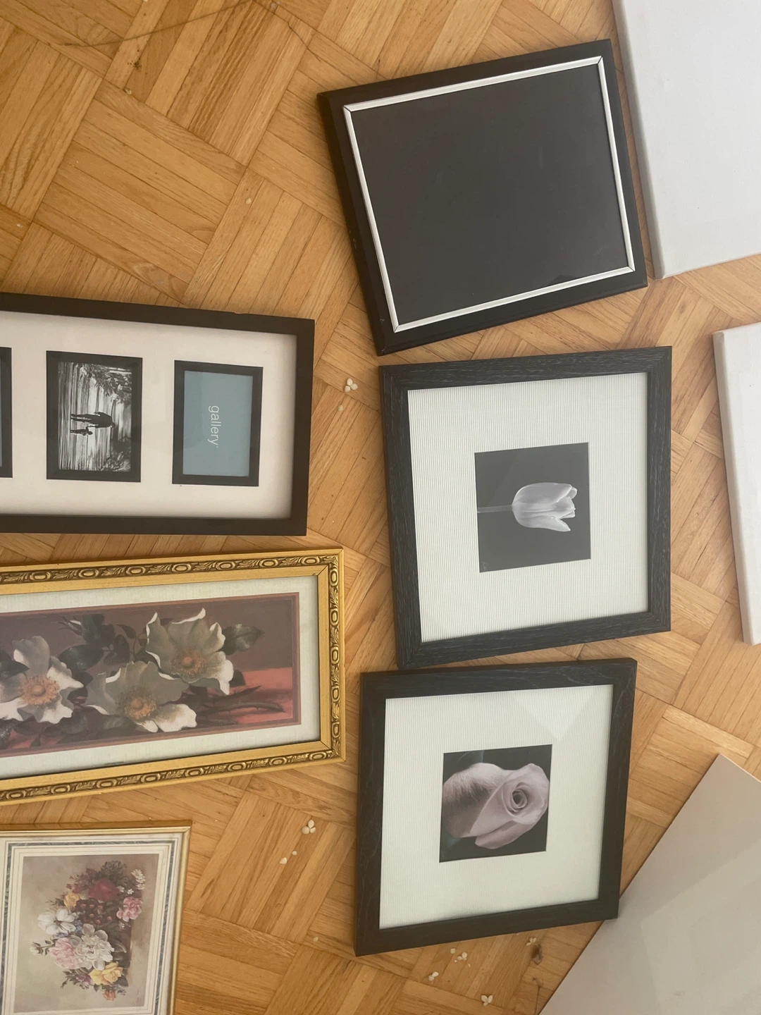 Assorted Picture Frames and Canvases - photo 3