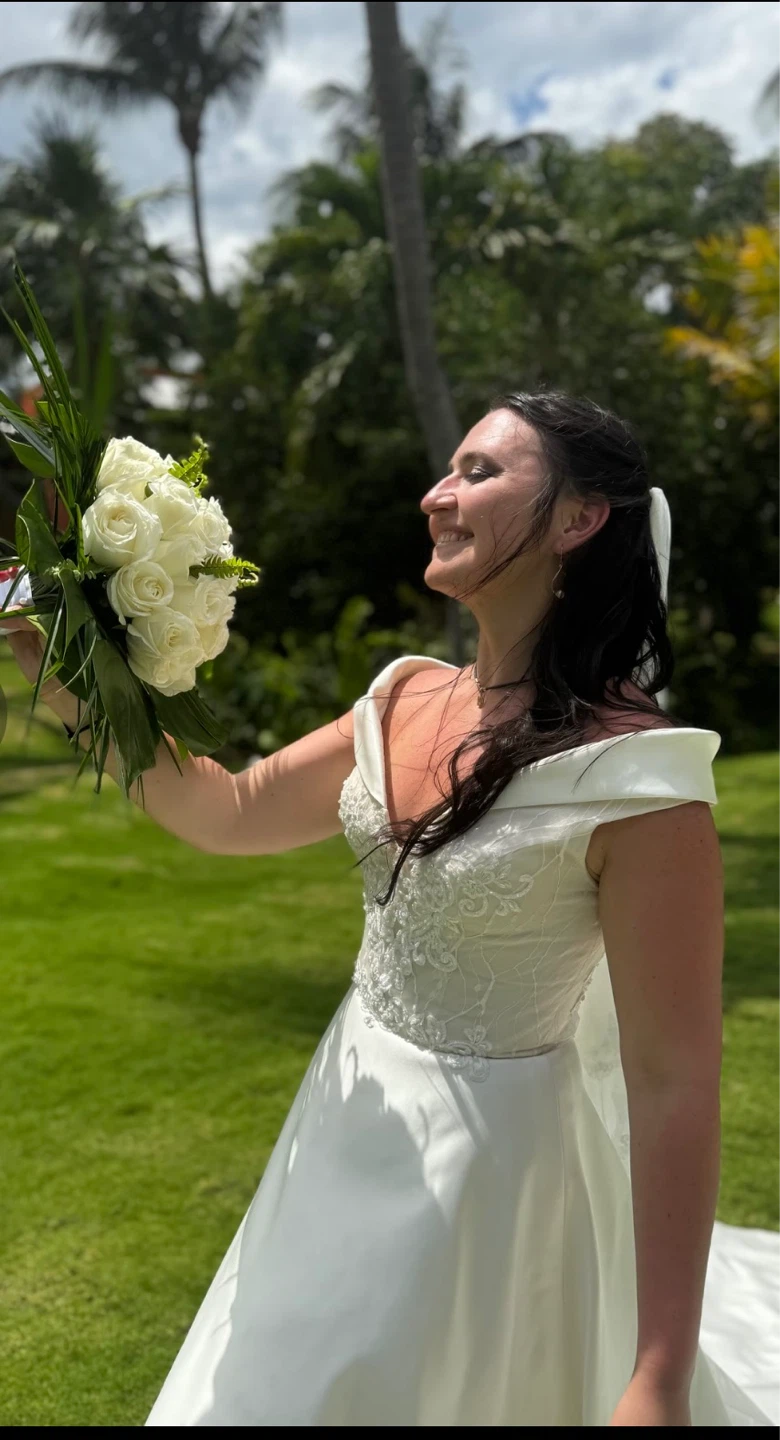 White Wedding Dress - photo 2