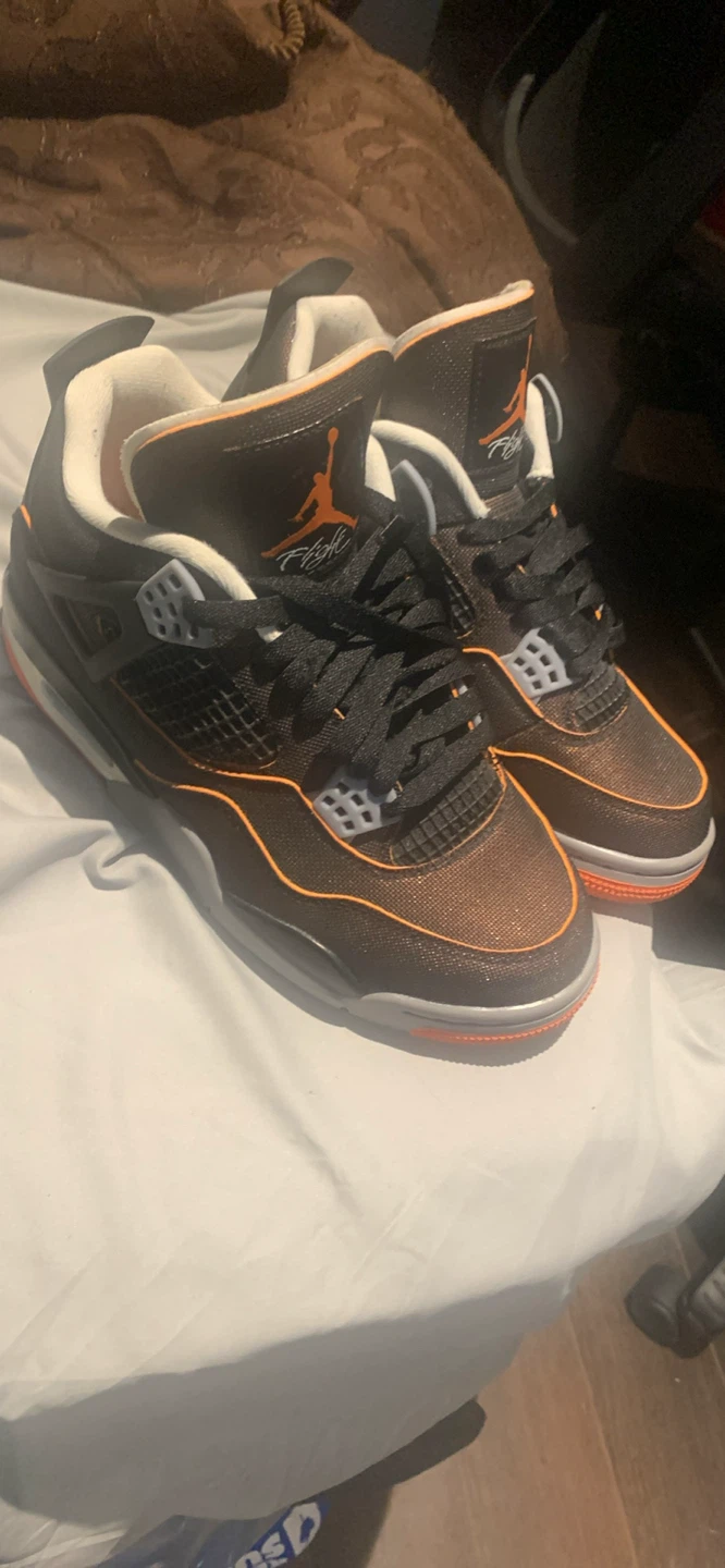 Air Jordan 4 Retro CW7183-100 - photo 3