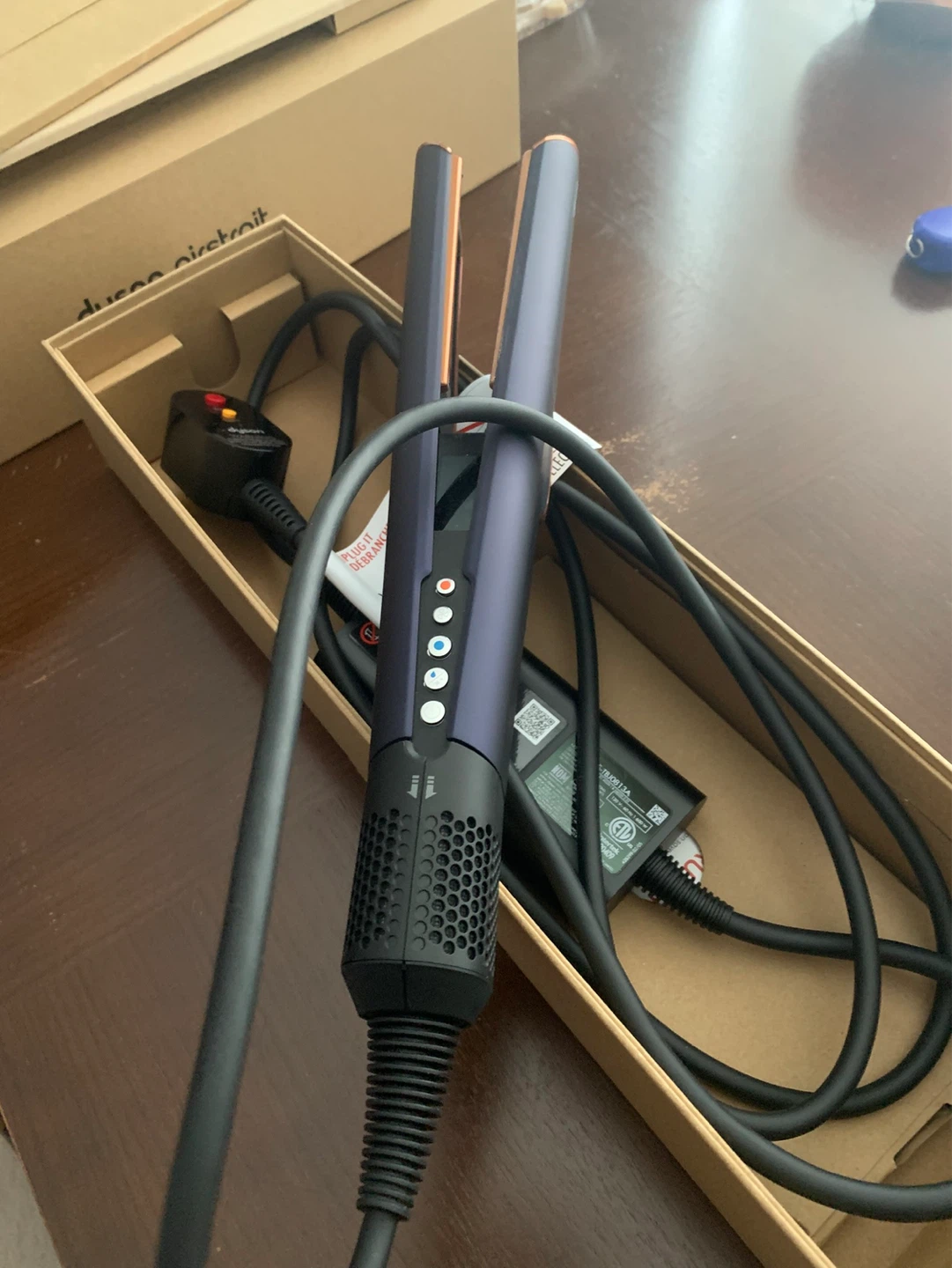 Dyson Airstrait Straightener - photo 2
