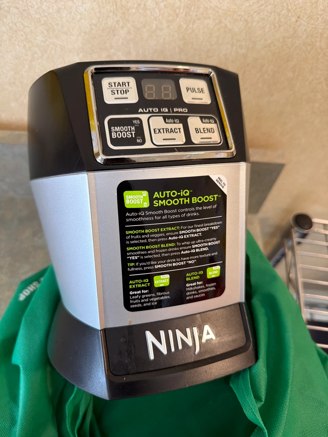 Ninja Auto-IQ Smooth Boost Blender - photo 3