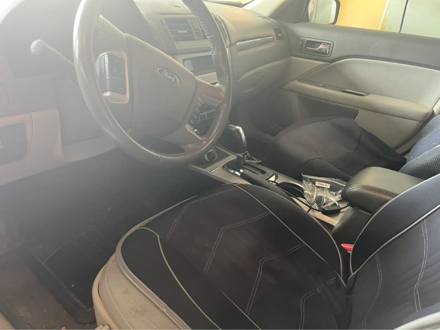 2010 Ford Fusion Sedan - photo 5