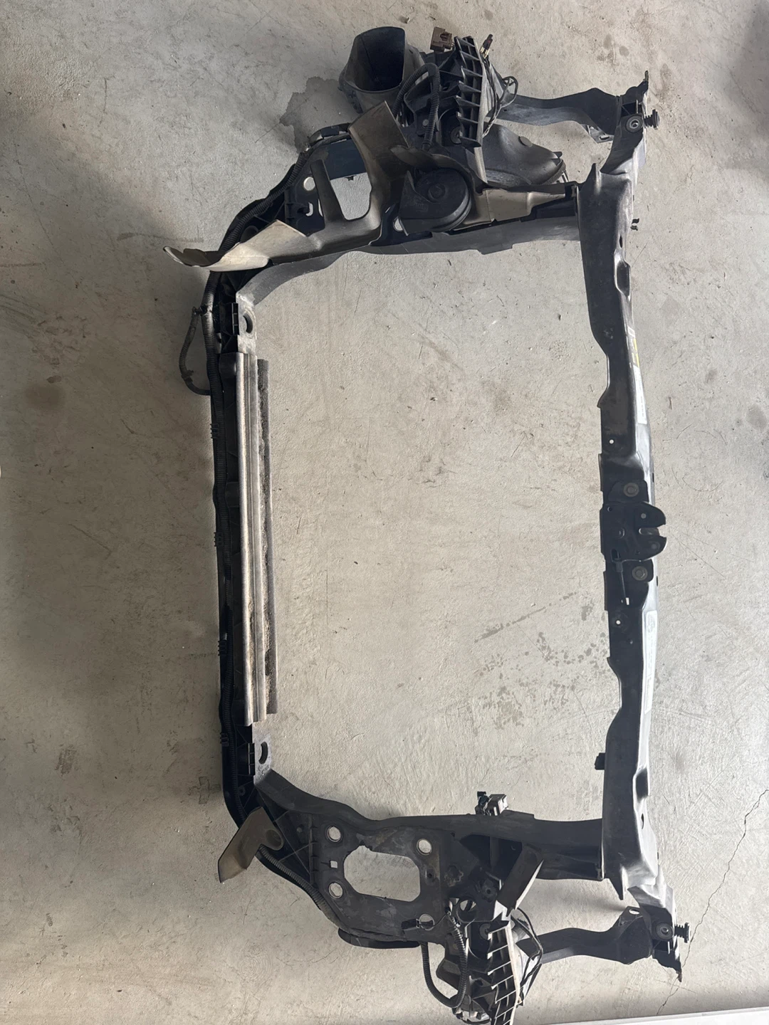 Chrysler Radiator Support