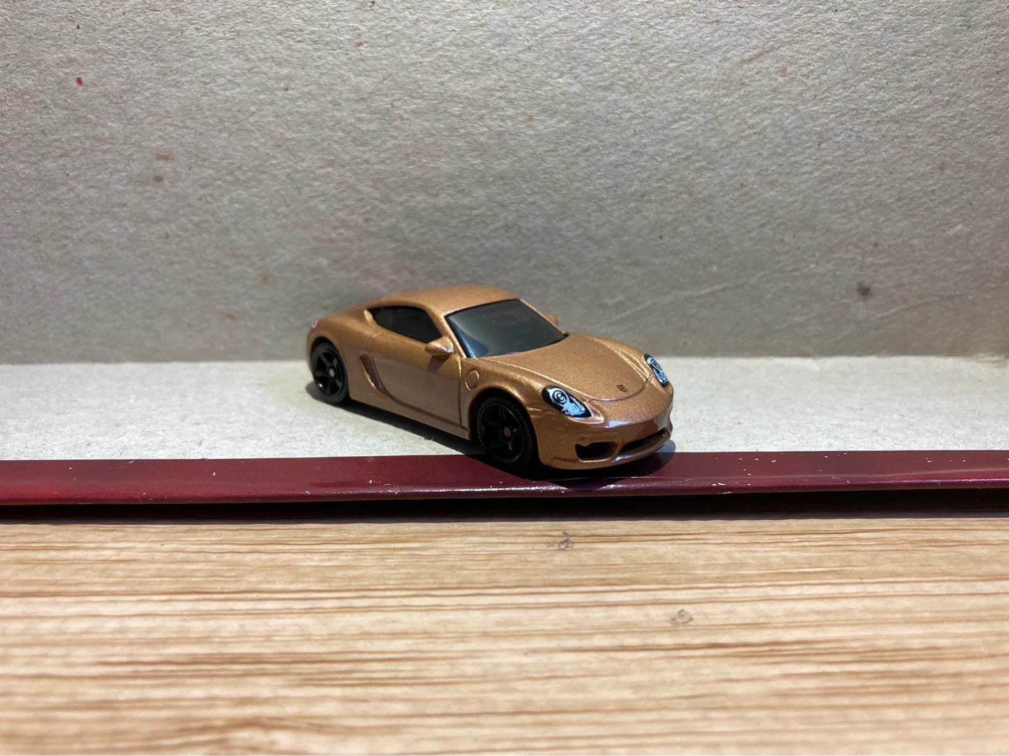 Matchbox Loose / Porsche Cayman / Brown
