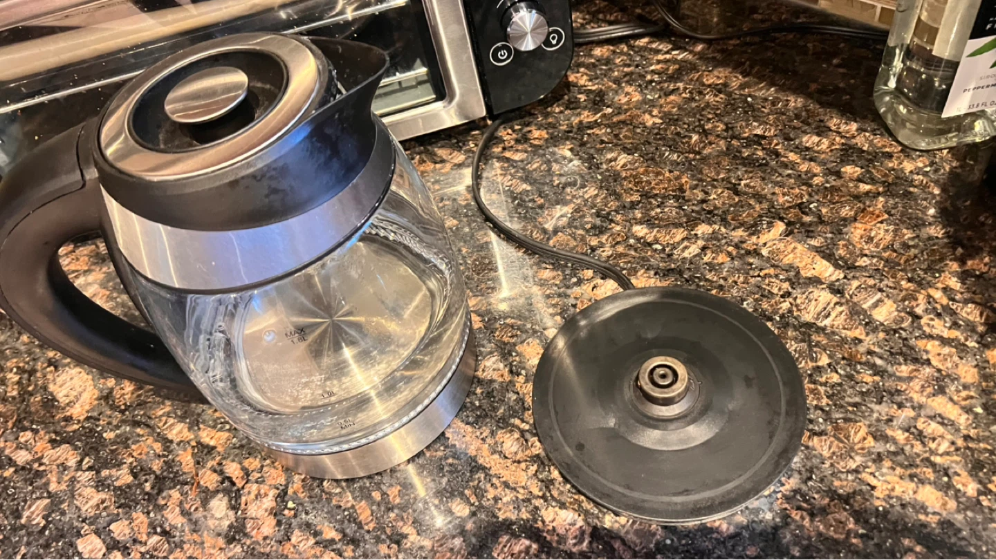 Chefman Glass Electric Kettle 1.7L - photo 4