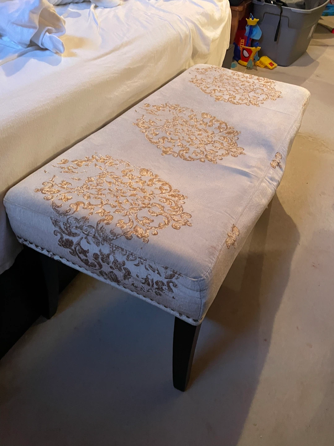 Decorative End Of Bed Bench