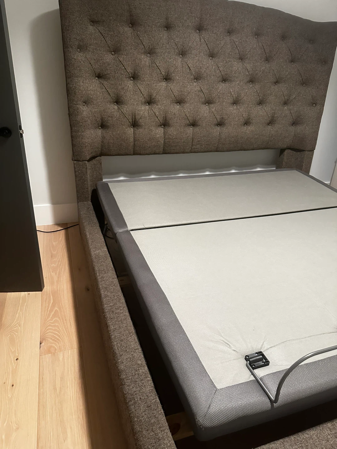 King Brown Upholstered Bed Frame with Adjustable Base - photo 2