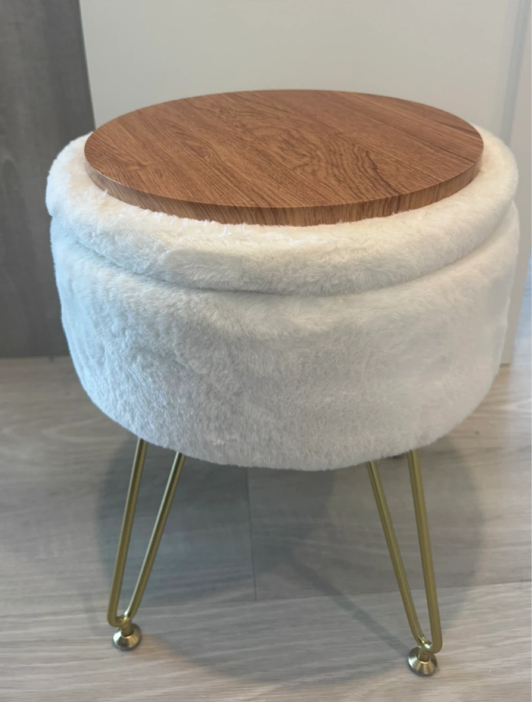 Multifunctional Faux Fur Storage Ottoman / Small Side Table - photo 4