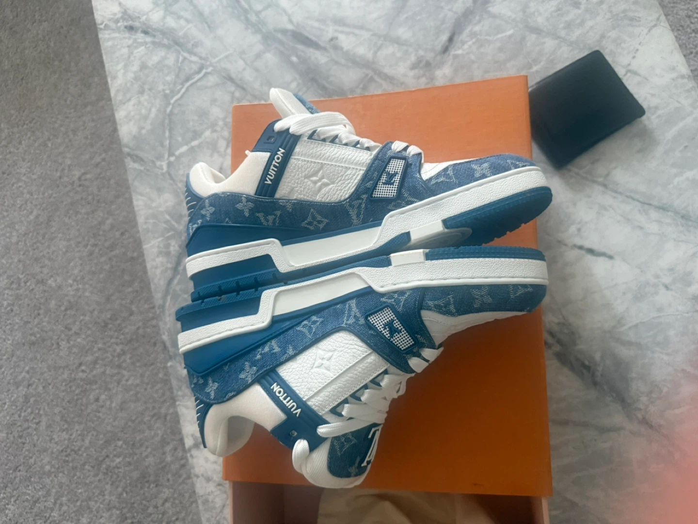 Louis Vuitton Sneakers - photo 2
