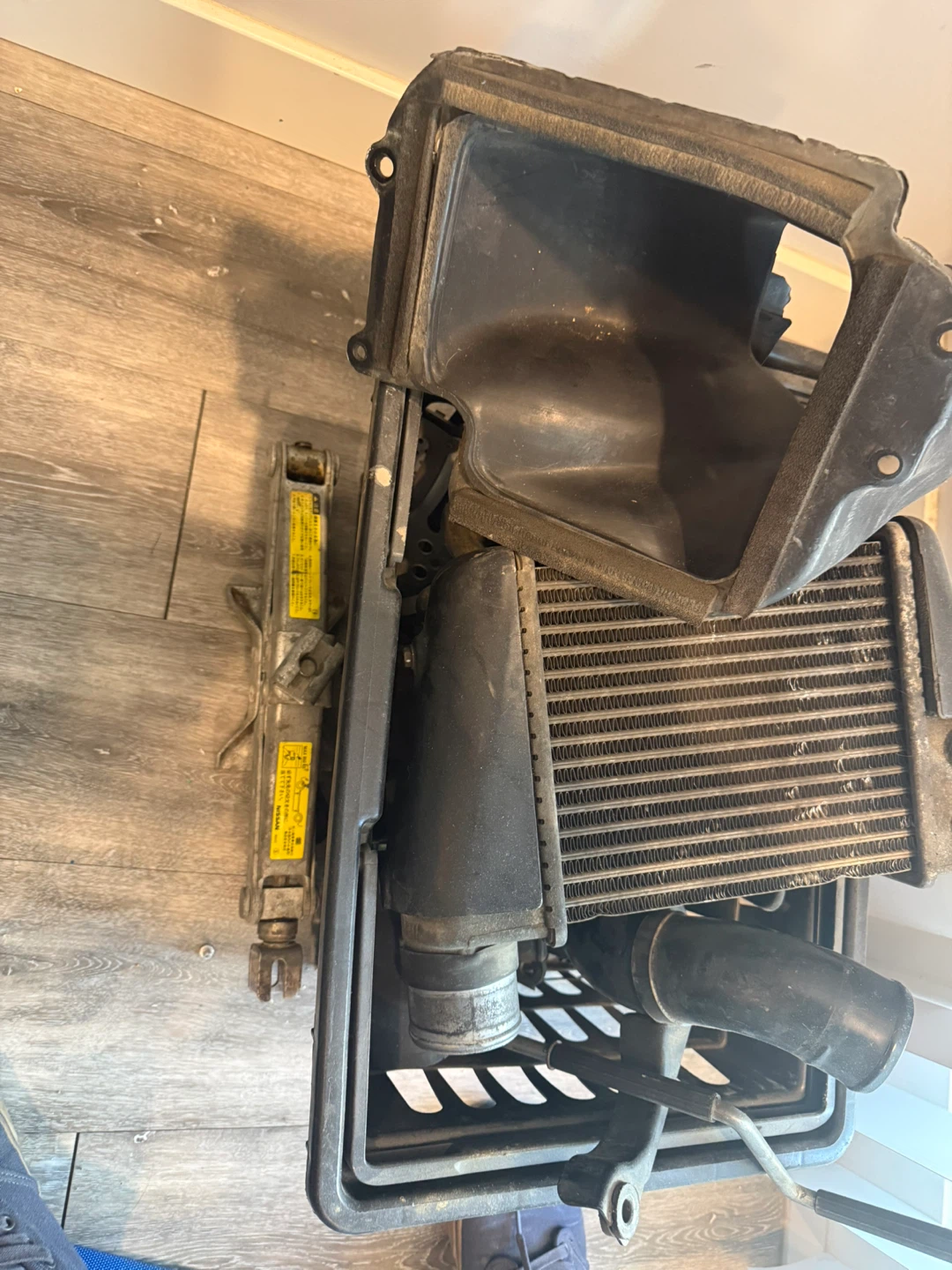 Nissan Skyline R32 GTS-T OEM Intercooler/Sparco Racing Harness - photo 3