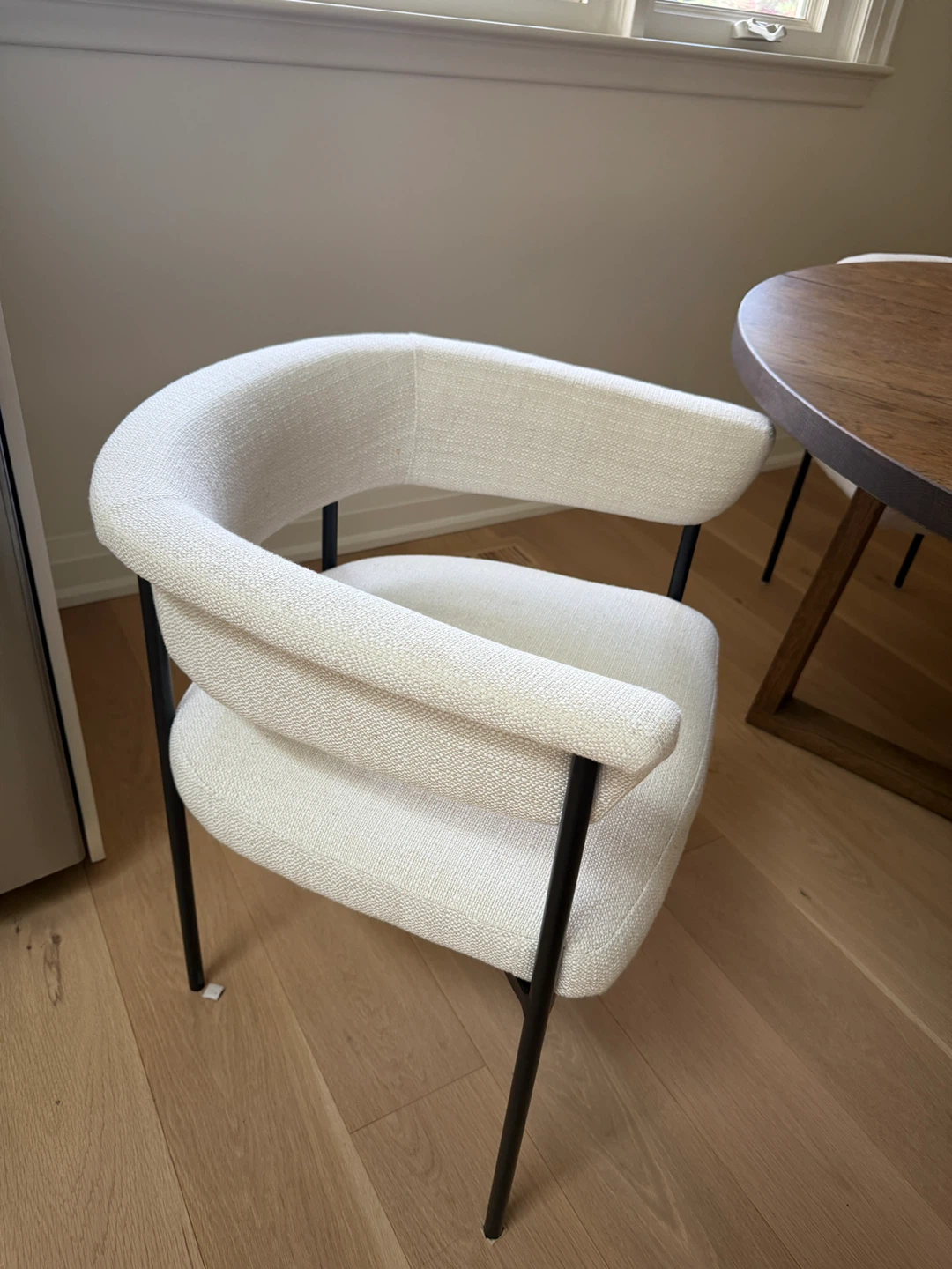 White Upholstered Accent Chair with Black Metal Legs