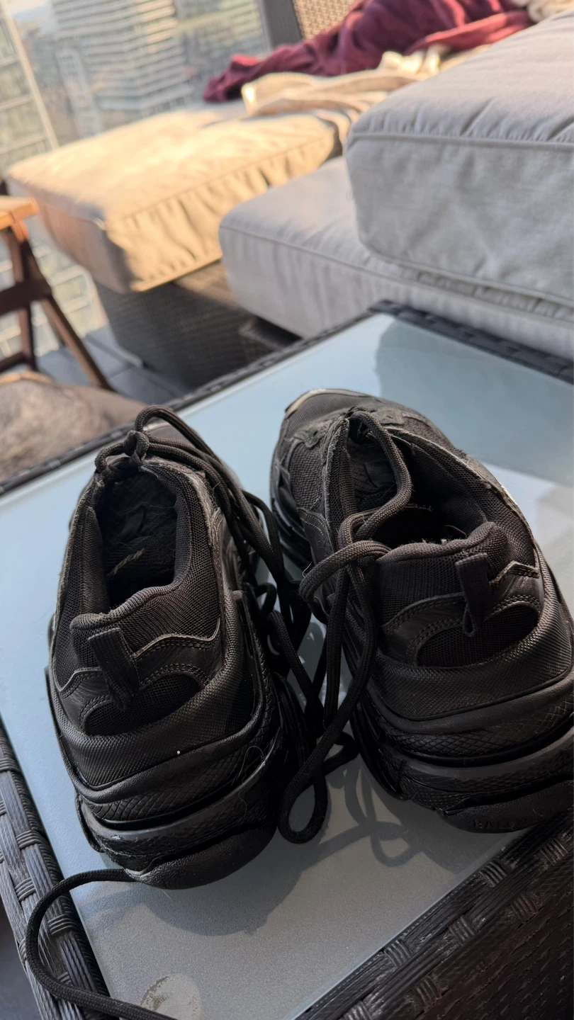 Balenciaga Triple S Sneakers Black Size 40 (Authentic) - photo 5