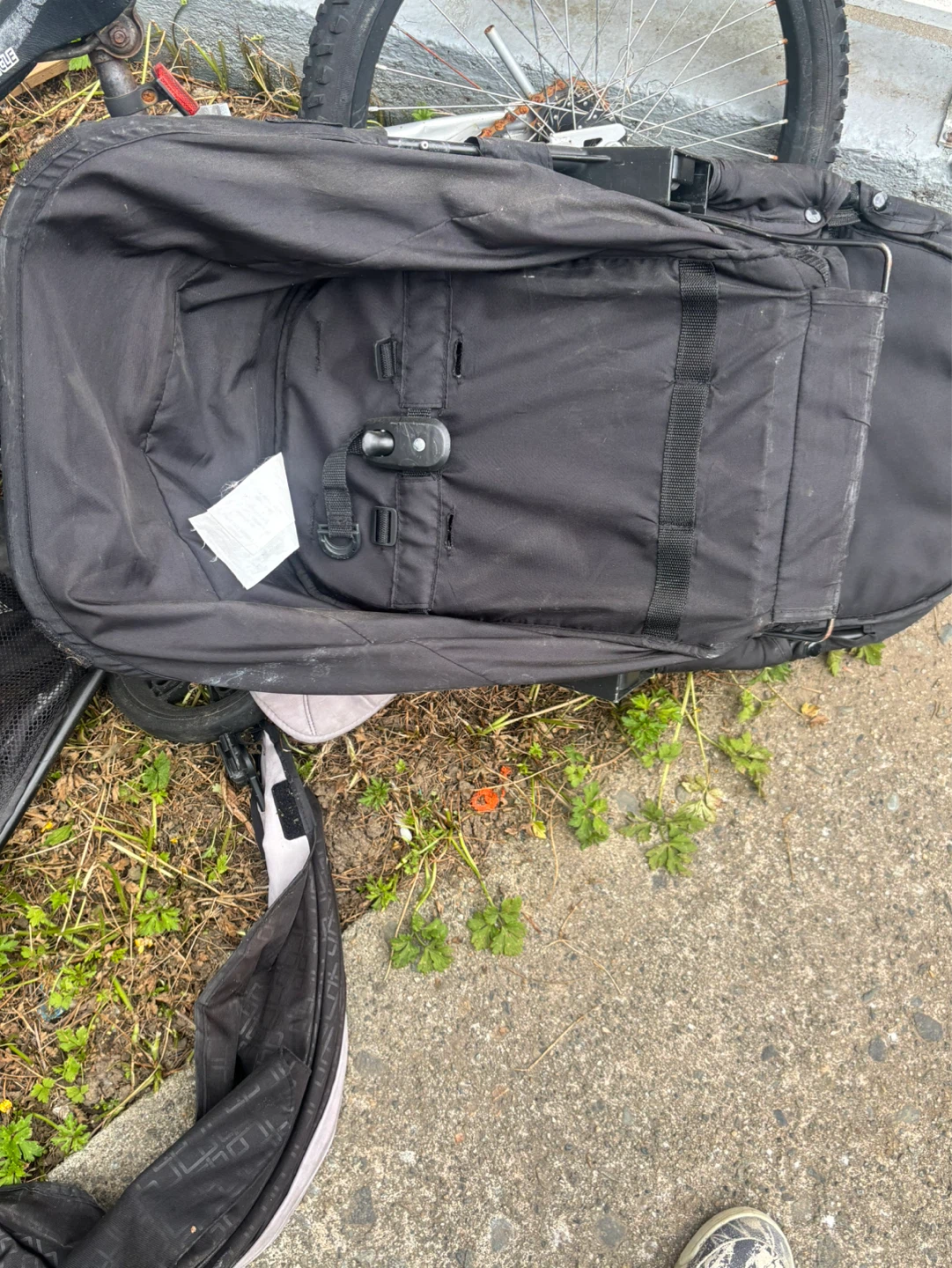 Broken stroller for parts - photo 2