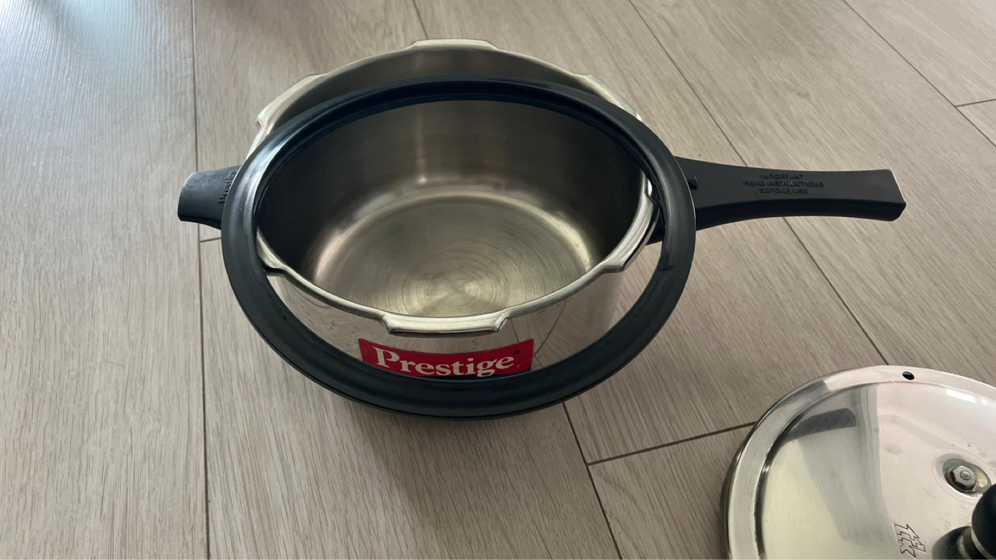 Prestige Popular Pressure Cooker