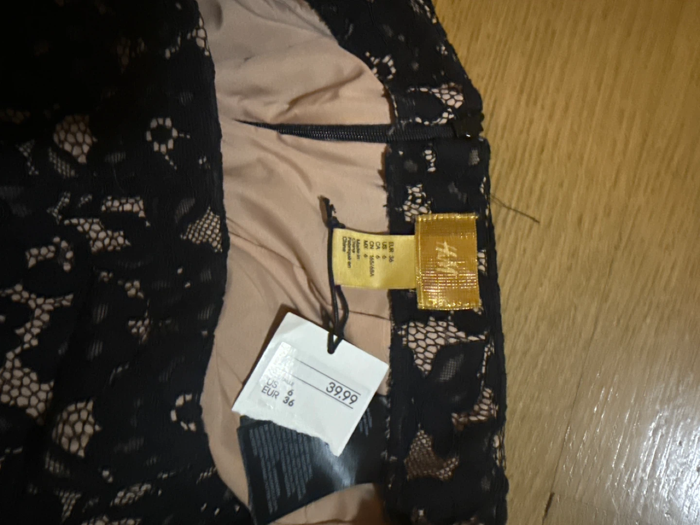 H&M Black Lace Pencil Skirt Size 6