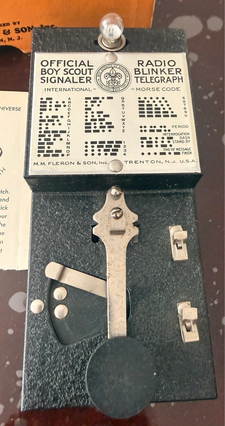 Fleron Official Boy Scout Radio Blinker Telegraph Signalator - photo 3