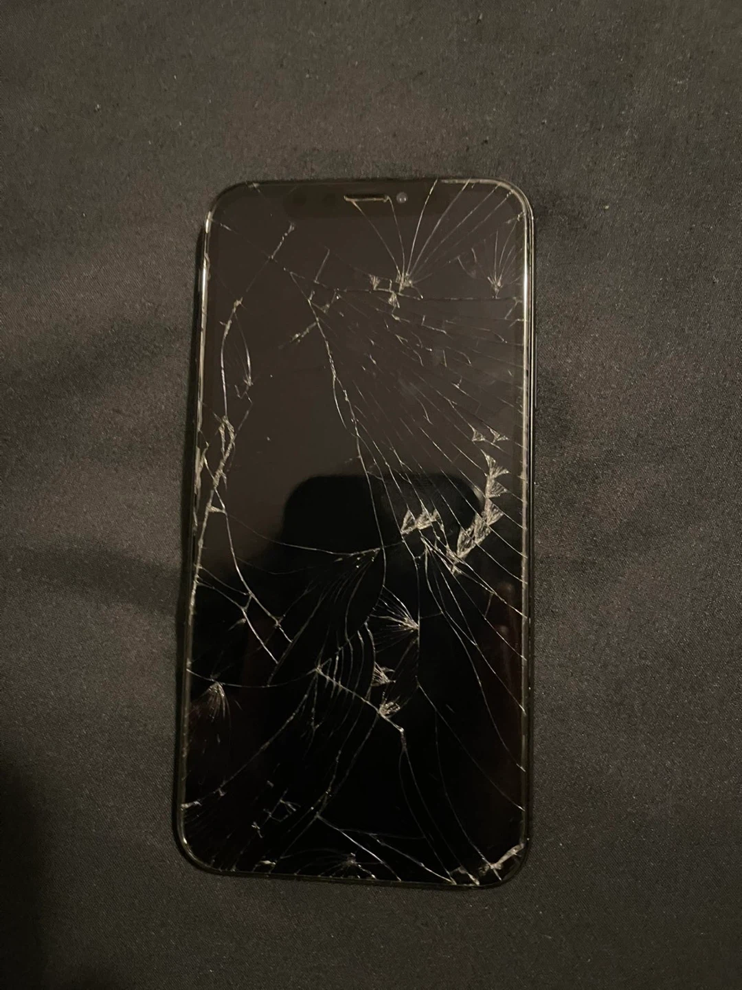 iPhone (Cracked Screen) - photo 3