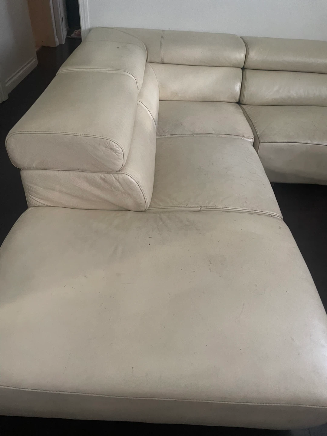 Cream Leather Sectional Sofa - photo 3