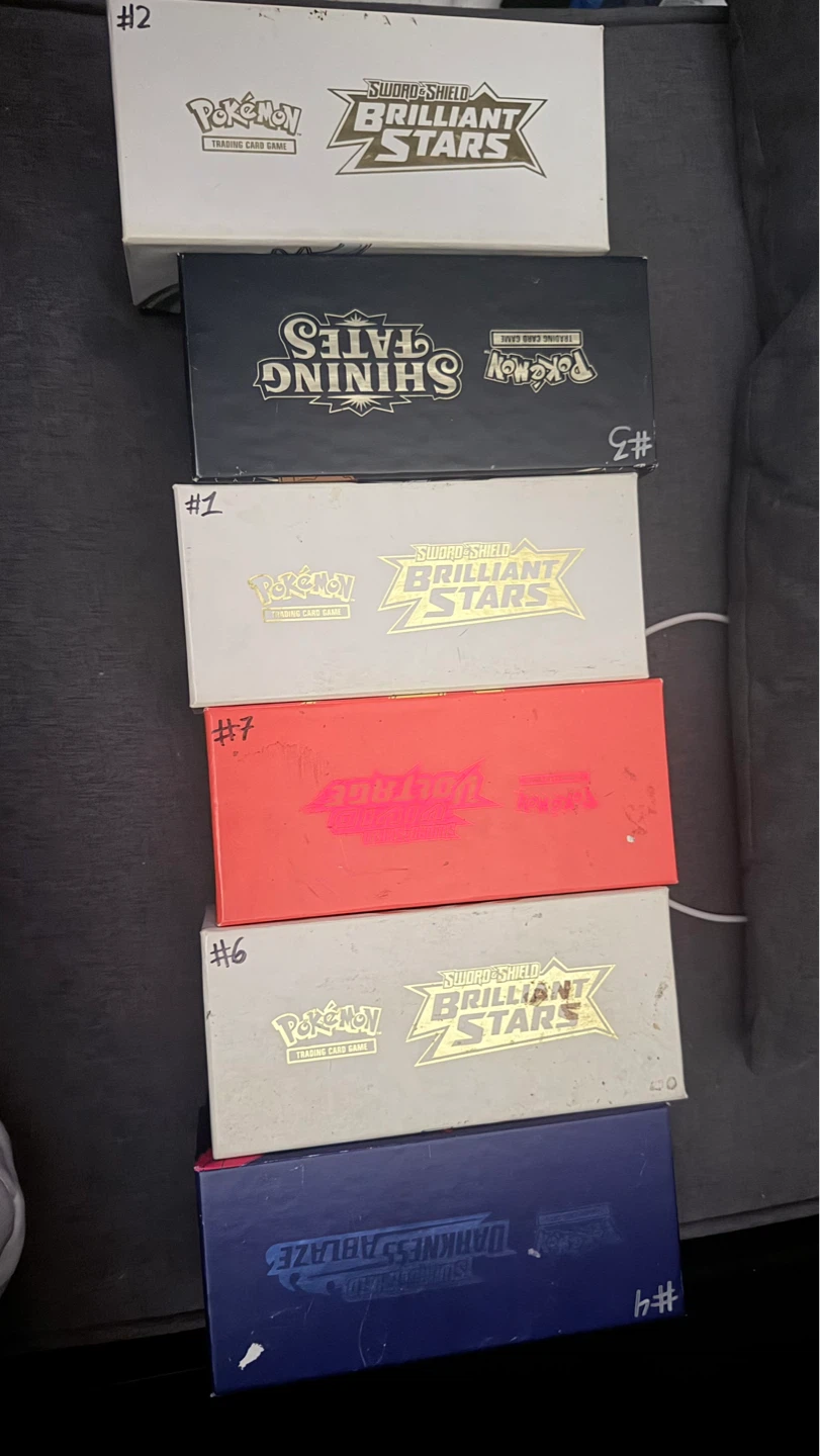 (Price is temp so do give offers)pokemon bulk - photo 2