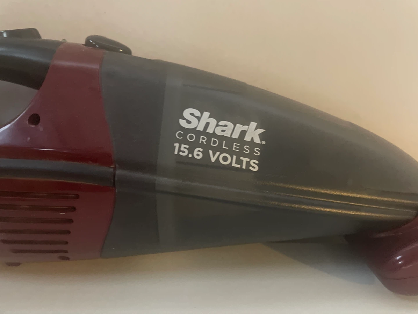 Shark Cordless Handheld Vacuum 15.6 Volts - photo 3