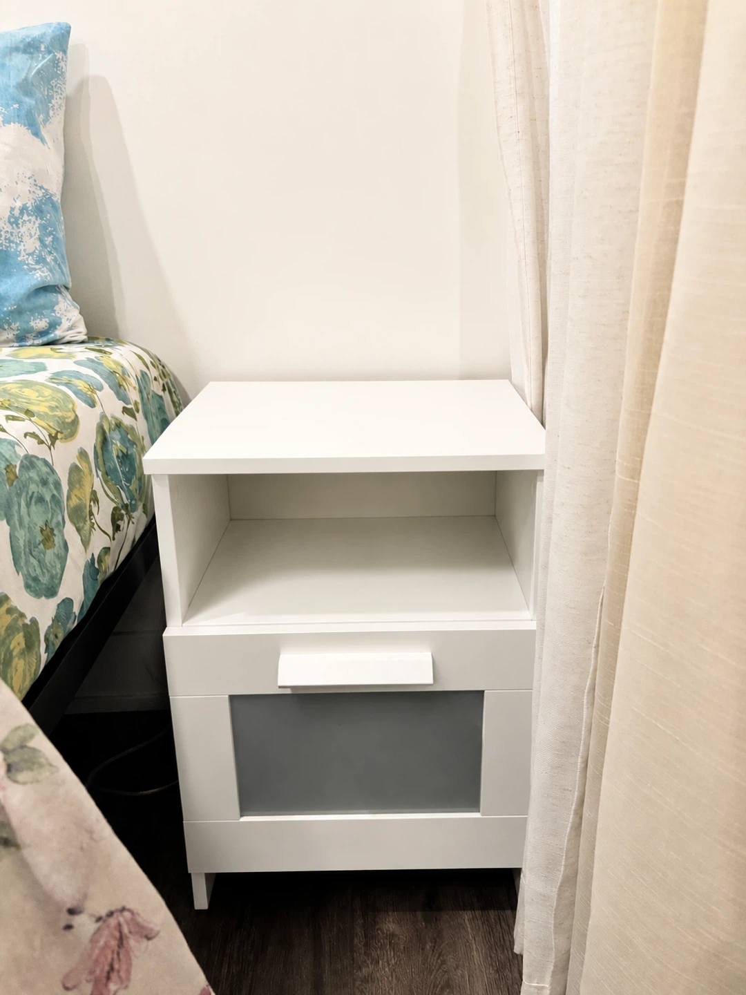 Set of 2 White Nightstand with Drawer - photo 2