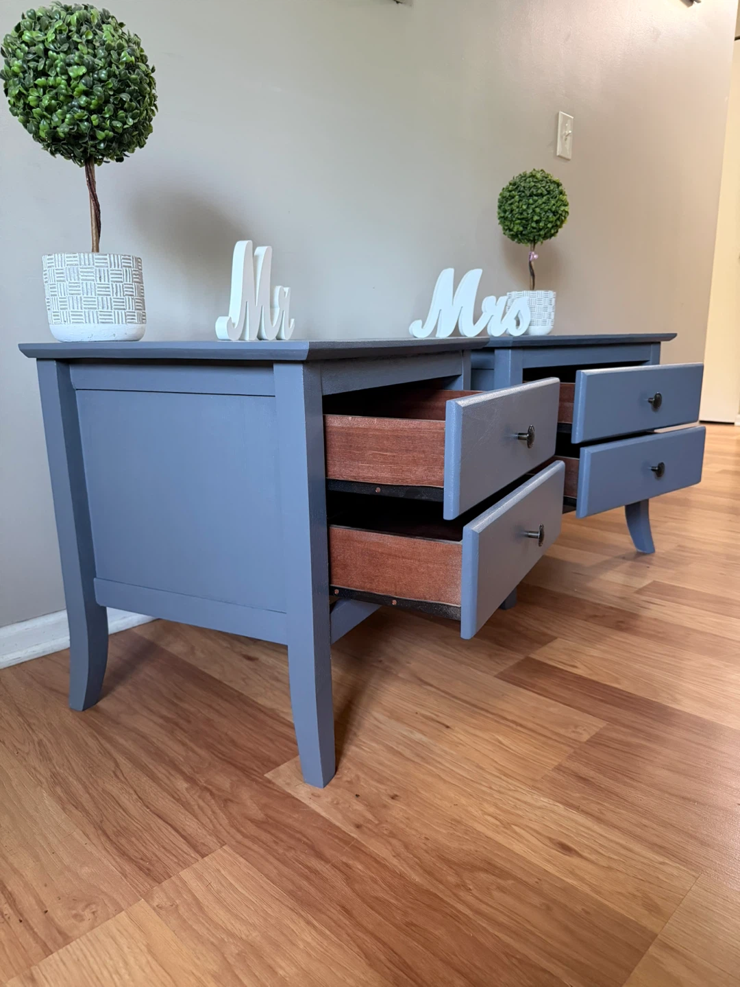 ✨🩶Adorable solid nightstands🩶✨ - photo 3