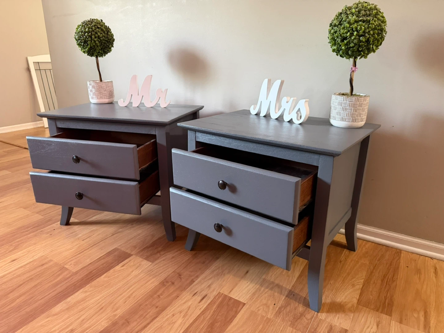 ✨🩶Adorable solid nightstands🩶✨ - photo 4