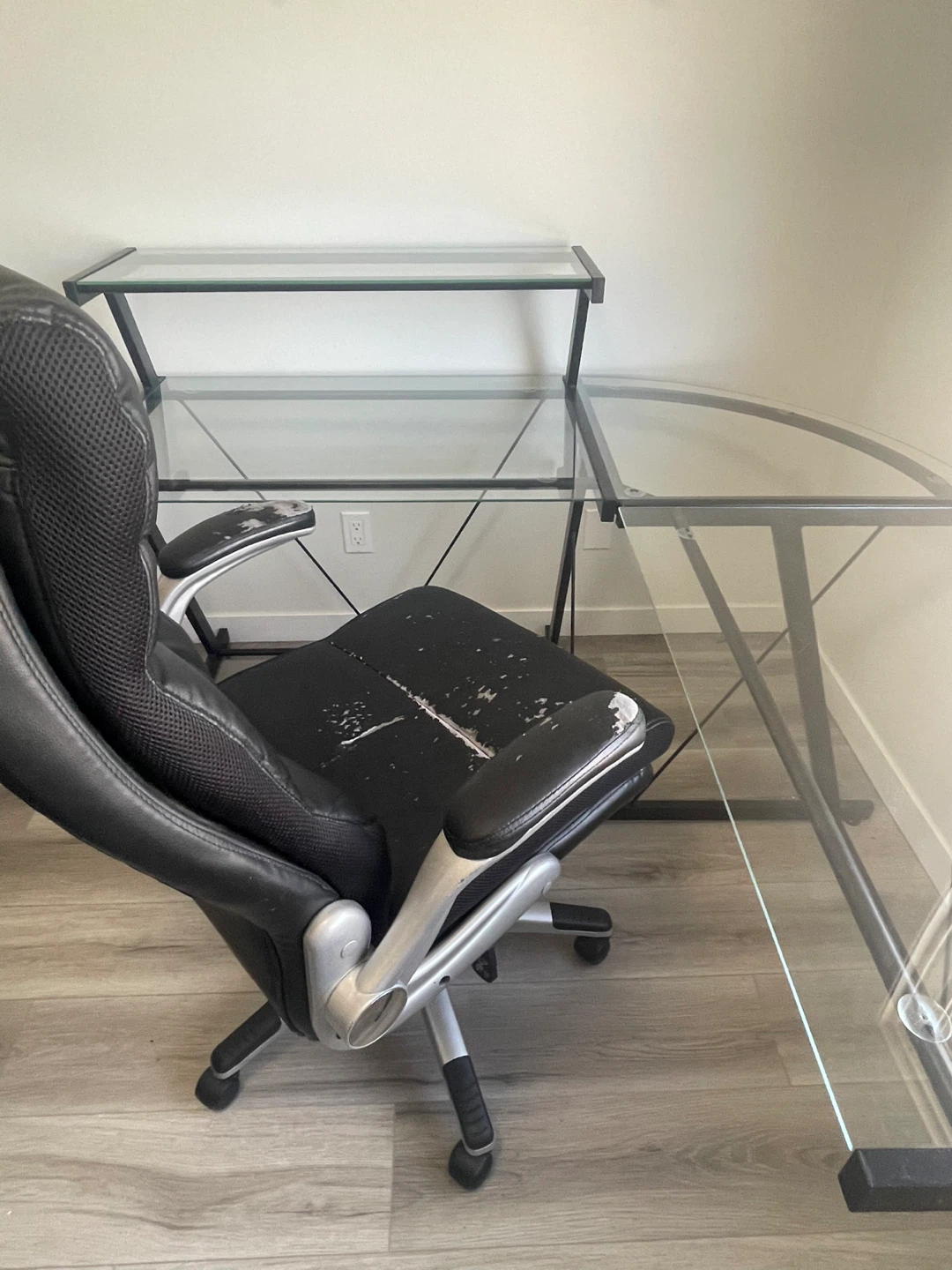 Corner Glass Desk with desk chair - photo 5