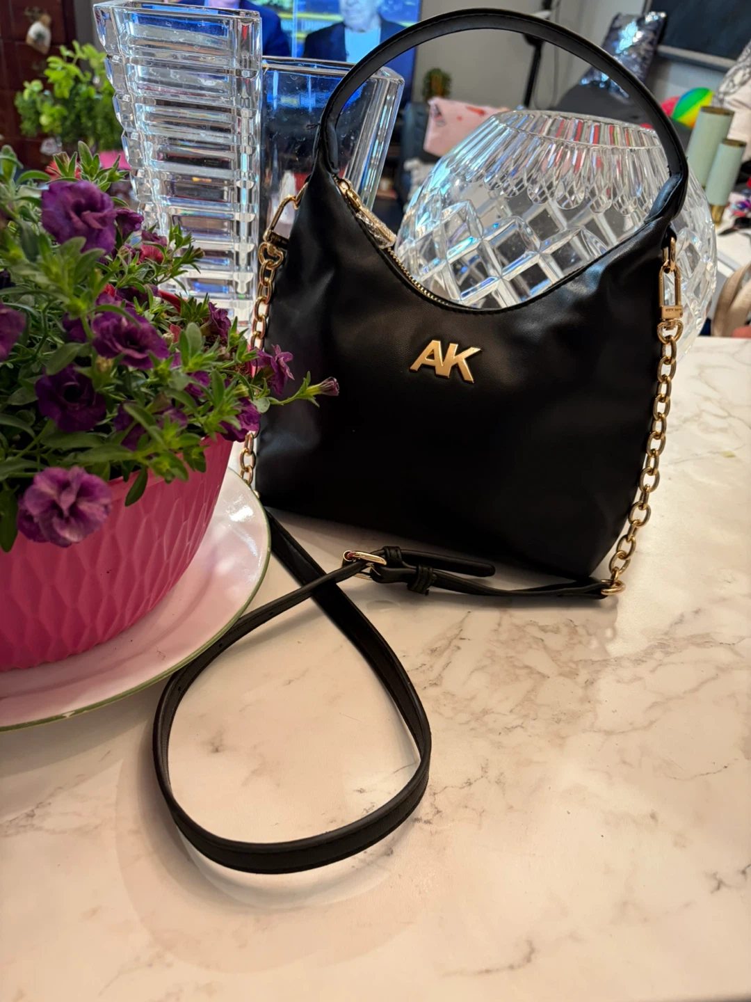 Anne Klein Black Shoulder Bag with Gold Chain - photo 5