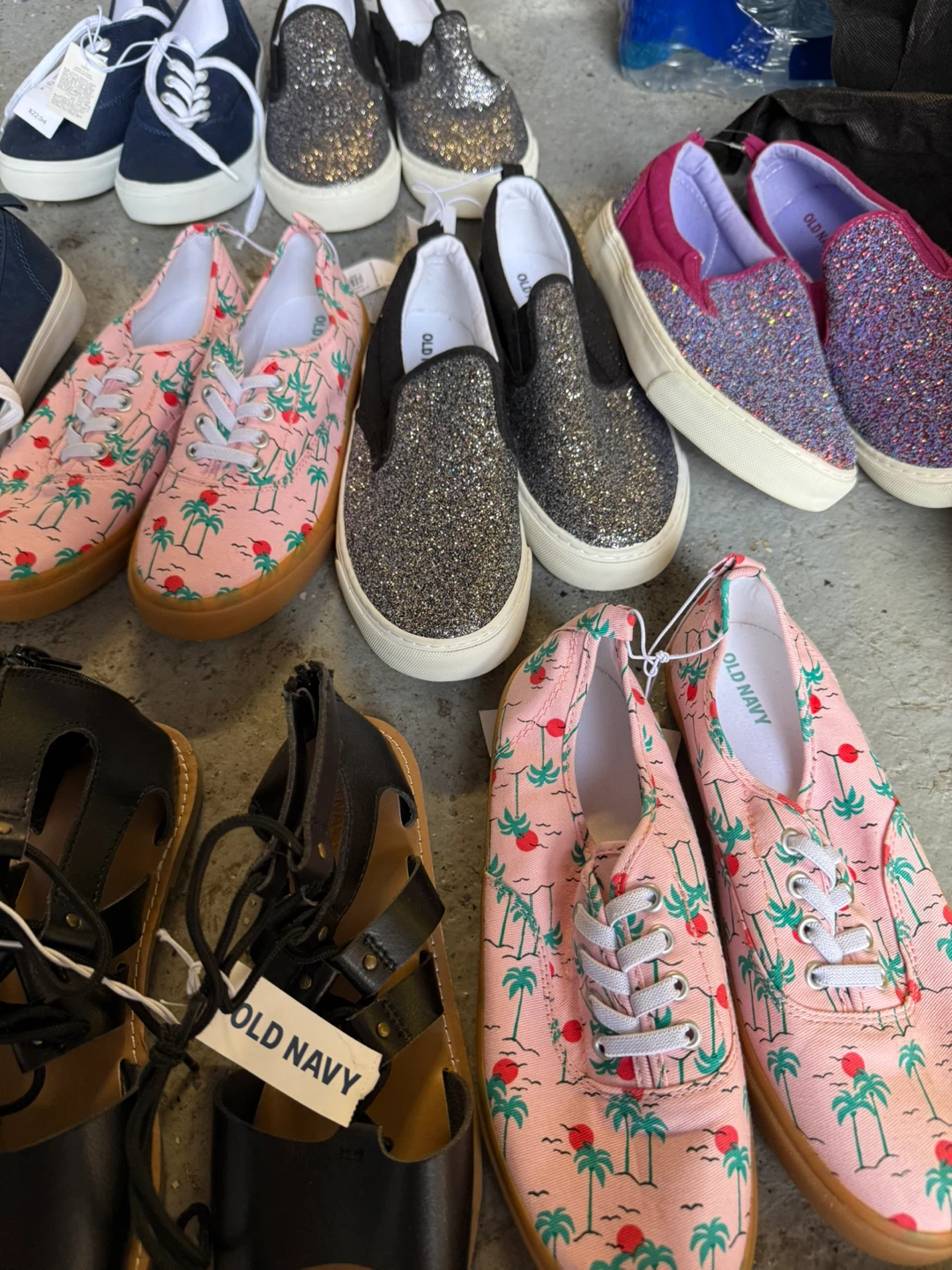 Old Navy Pink Palm Tree Print Canvas Sneakers - photo 3