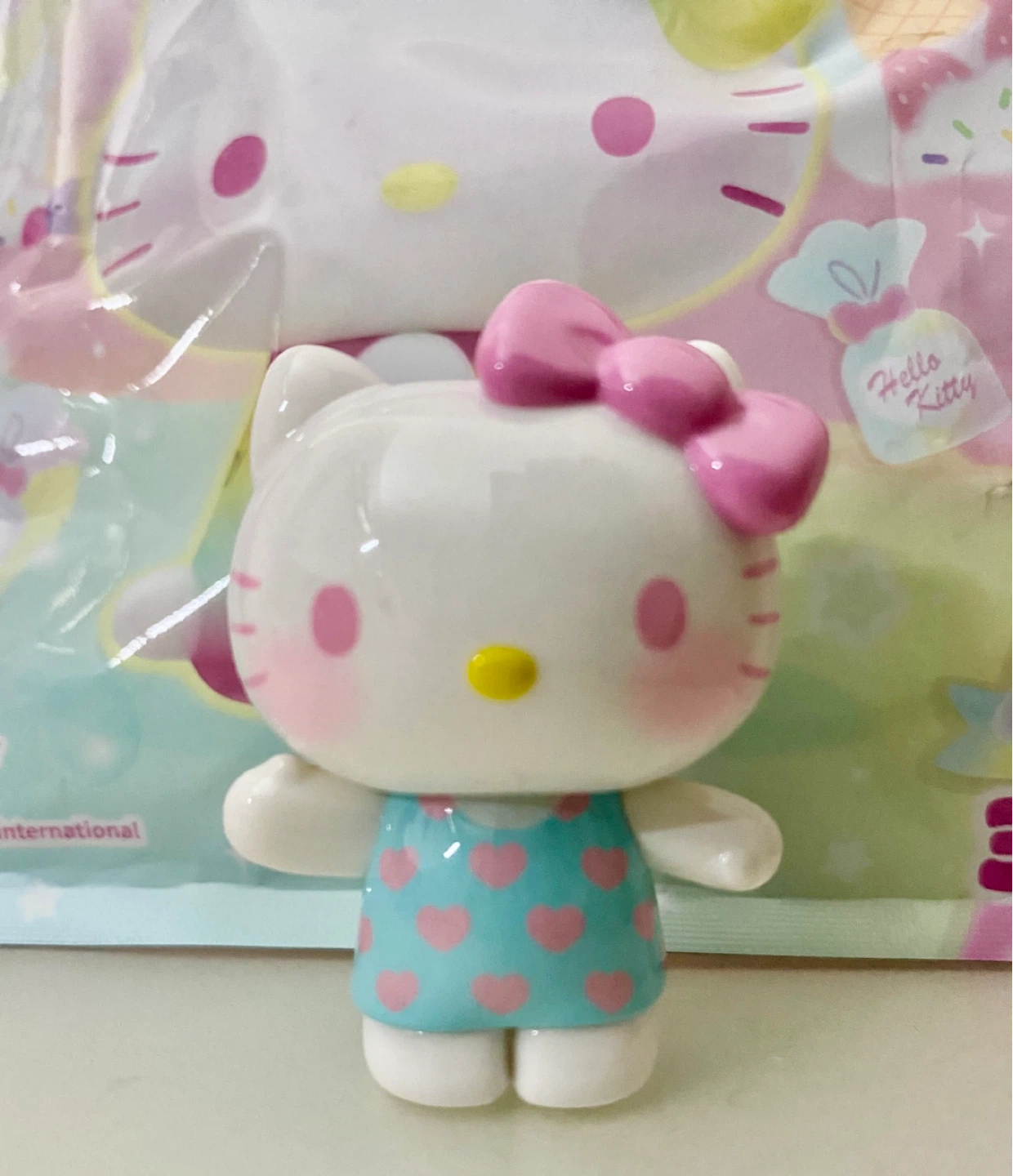Sanrio Hello Kitty Mini Figure