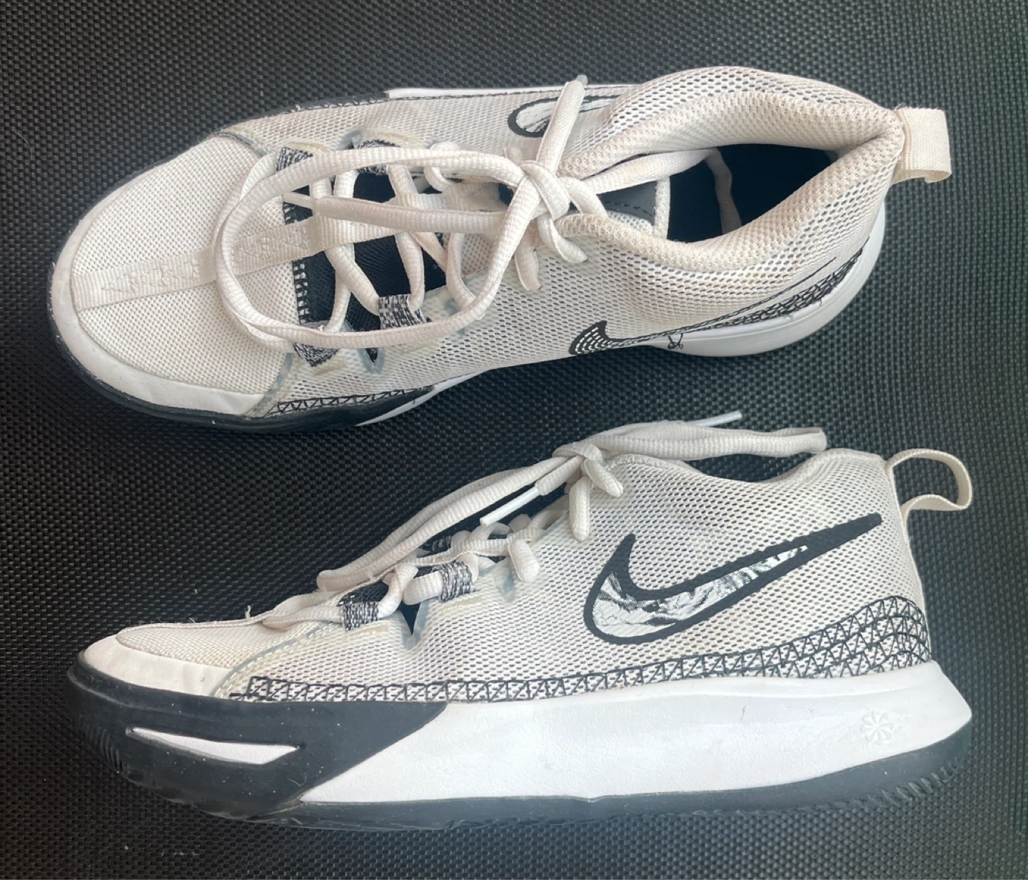 Nike Kyrie White Basketball Shoes - photo 2