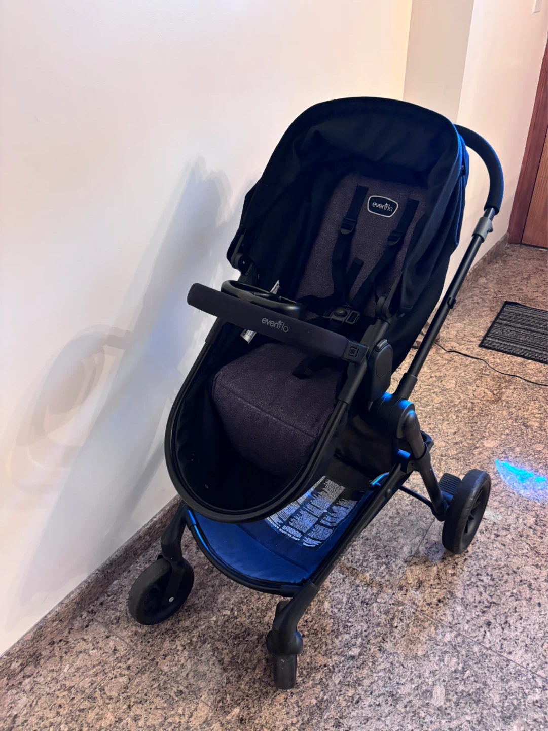 Even Flo pivot modular travel system - photo 4