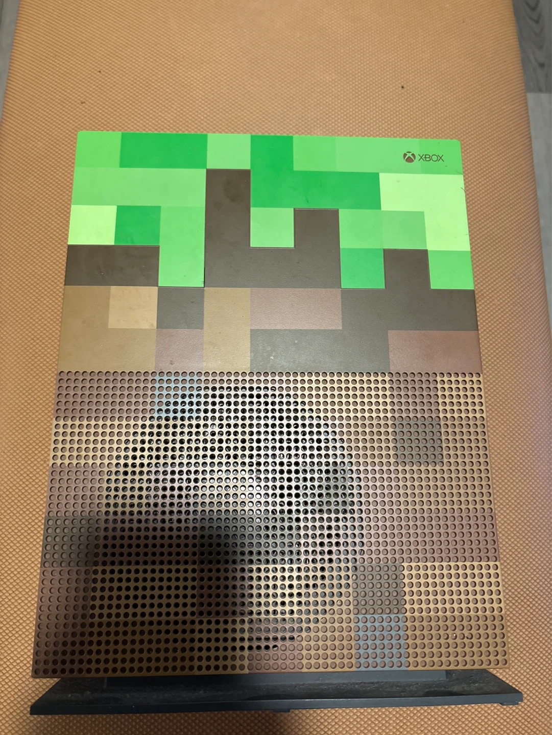 Xbox One S Minecraft Edition Console limited CONSOLE ONLY - photo 2