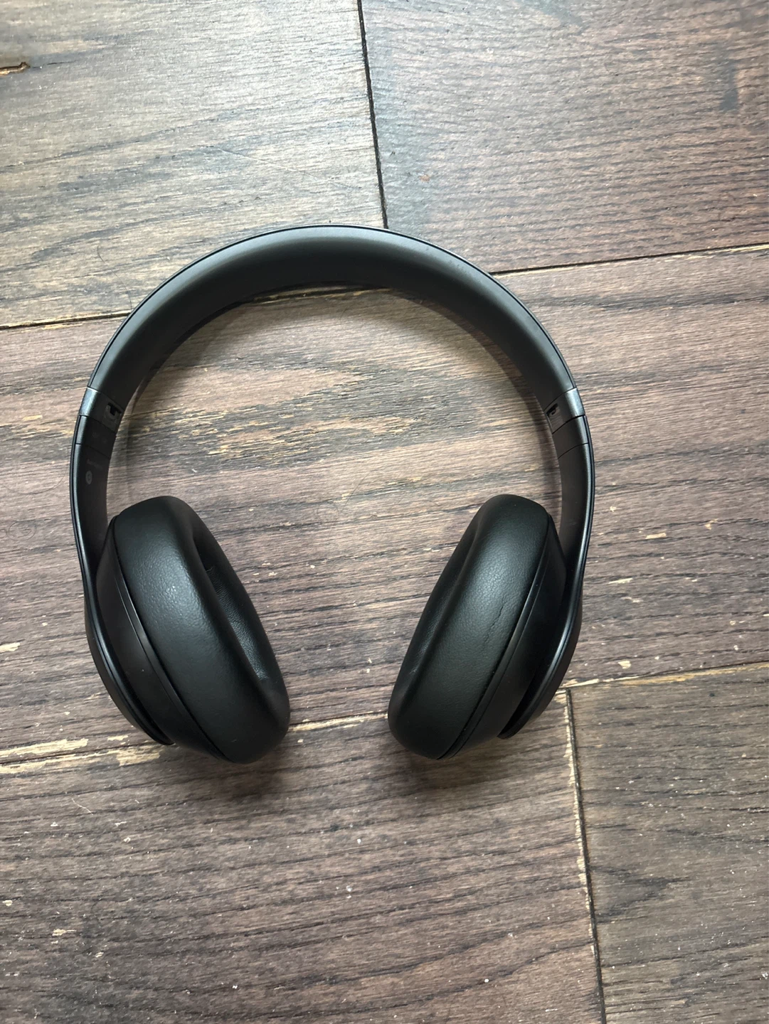 Beats Studio Pro Like New