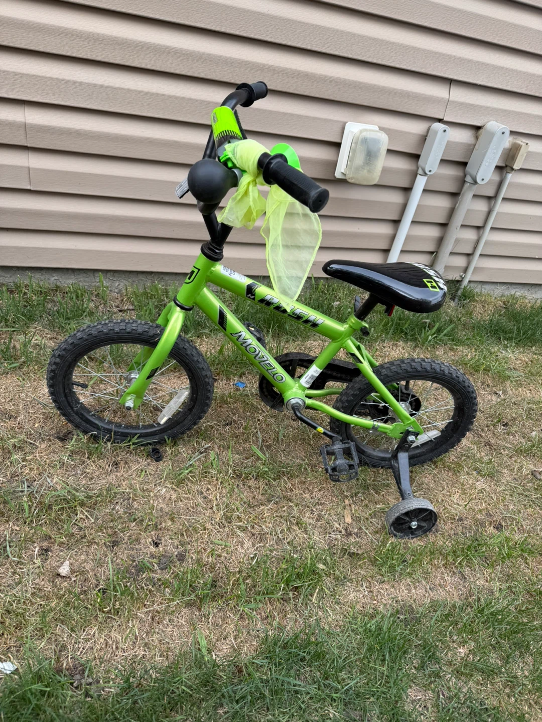Kids' Green Bicycle with Training Wheels