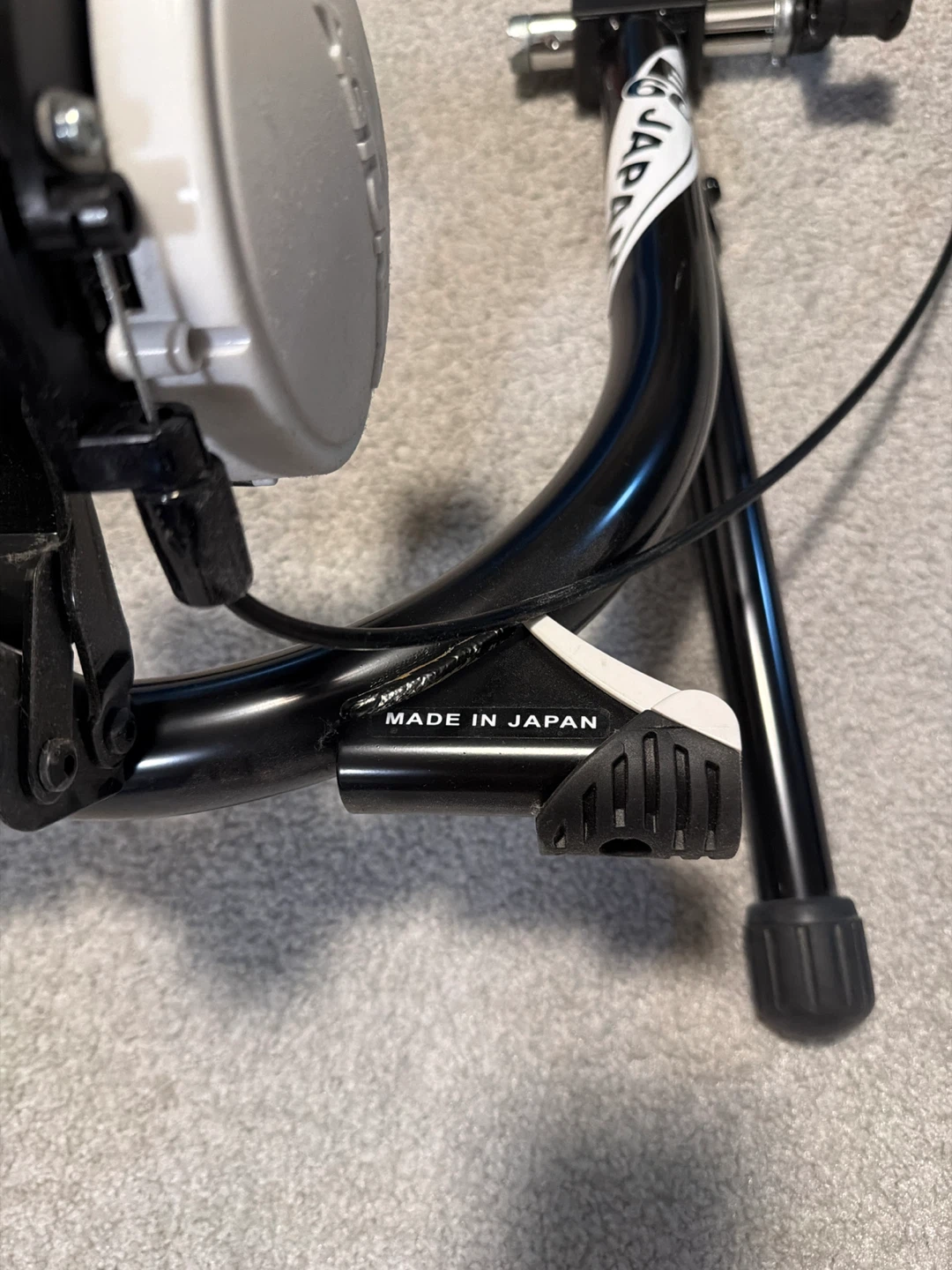 Minoura Action Mag RS Bicycle Trainer - photo 2