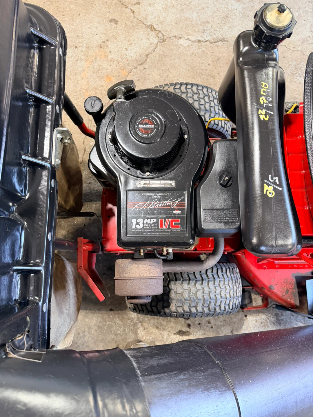 Snapper riding mower and vacuum - photo 4