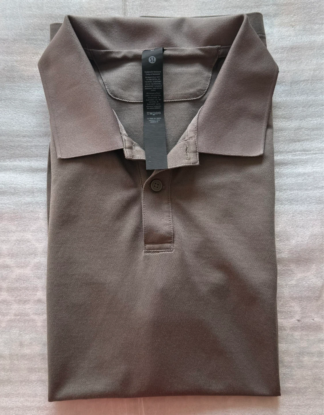 Lululemon Men's Polo Shirt - Size M (Excellent condition)