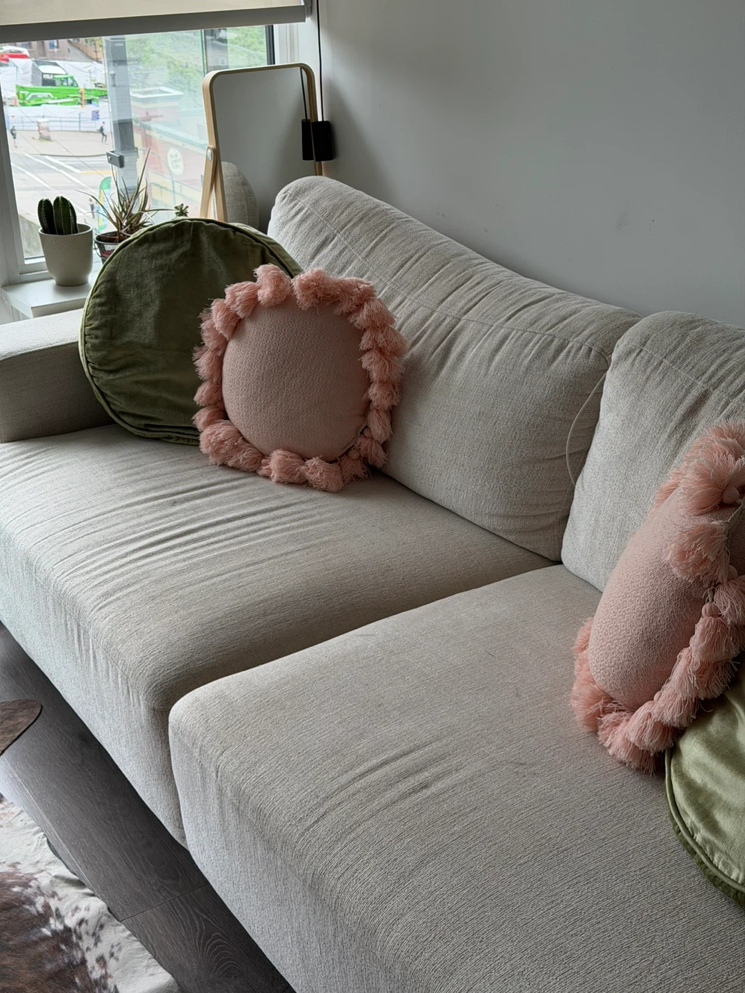 Cream Sofa - photo 3