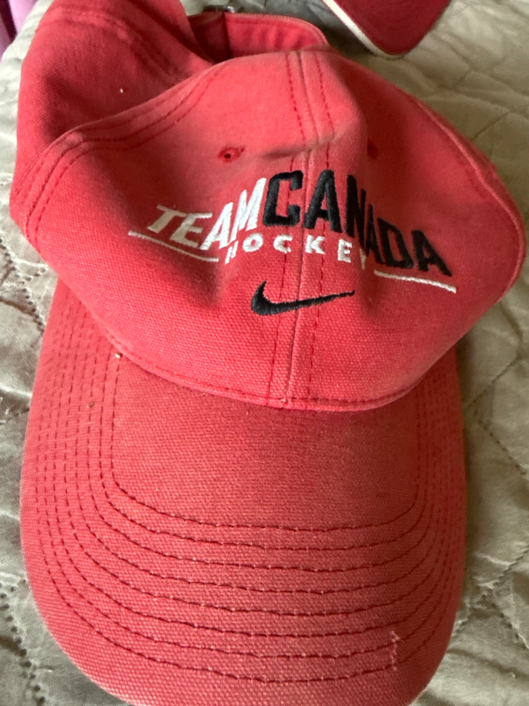 Team Canada Hockey Cap & Detroit Red Wings Cap